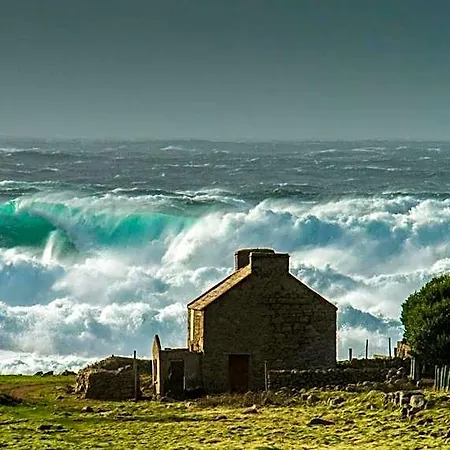 Ostan Oilean Thorai Tory Island Hotel Donegal Town